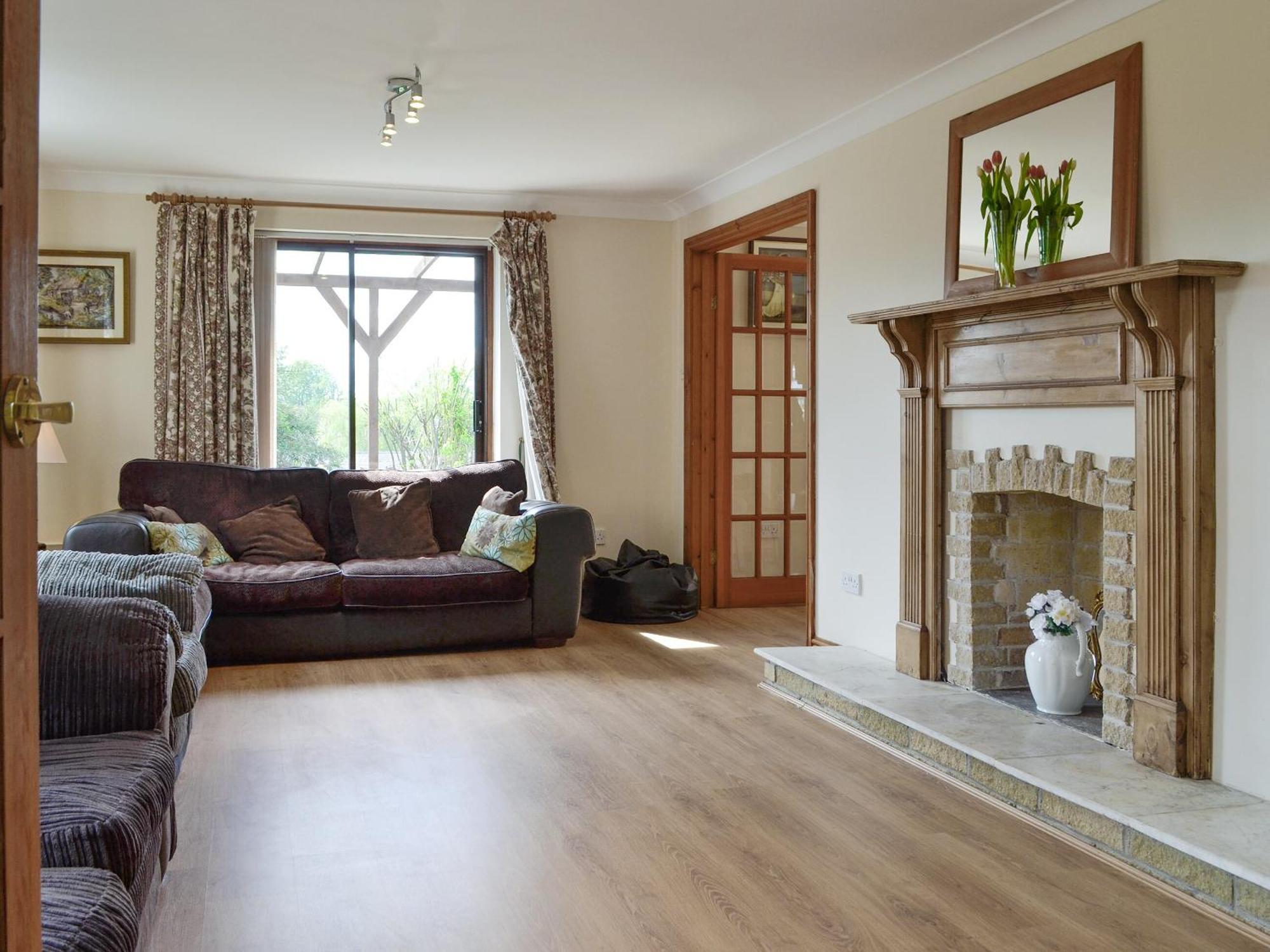 Three Views Bungalow ทัลการ์ธ ภายนอก รูปภาพ